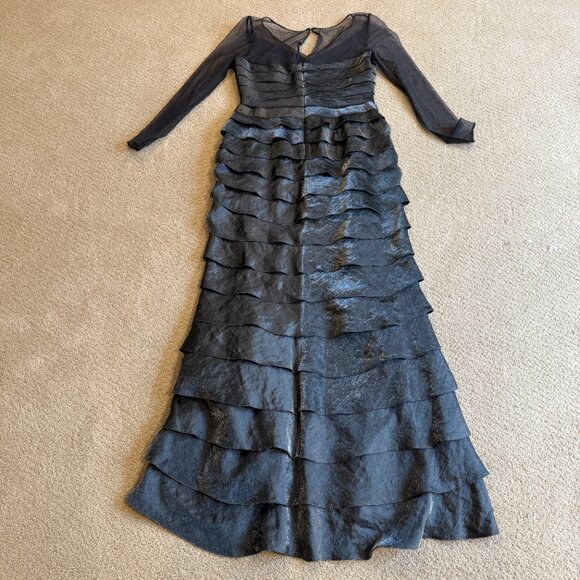 Adrianna Papell Gown Formal Grey Metallic Shutter Pleat Illusion Bodice Size 6P - Picture 9 of 15